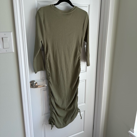 Khaki Green 3/4 Length Sleeve Ruched Dress - Picture 4 of 10